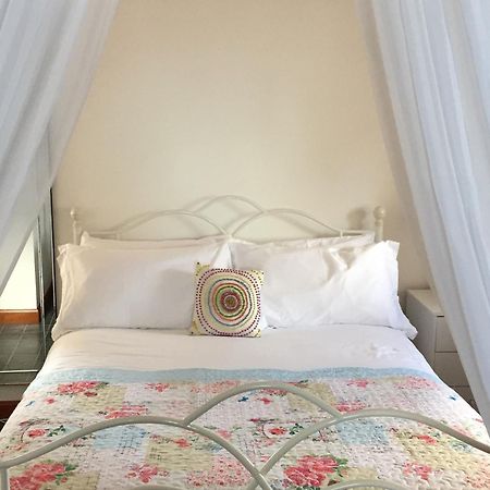 Pew With A View - Seafront Cottages Sandhaven Bilik gambar